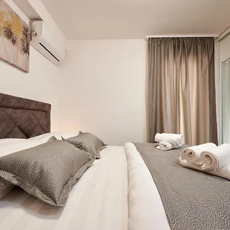 Appartement Gaby 3 *